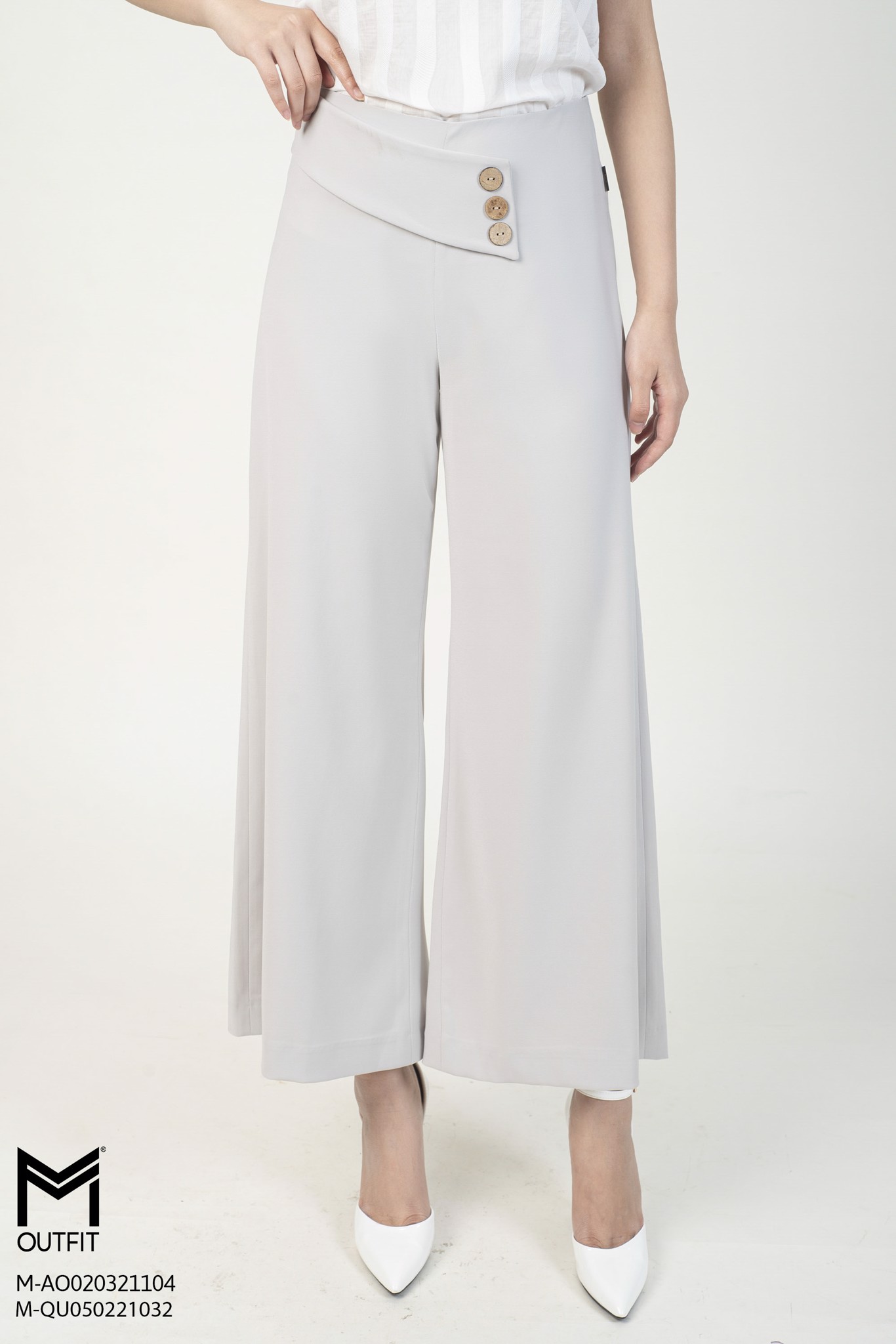 Quần ống rộng, đính cúc gỗ - mmoutfit