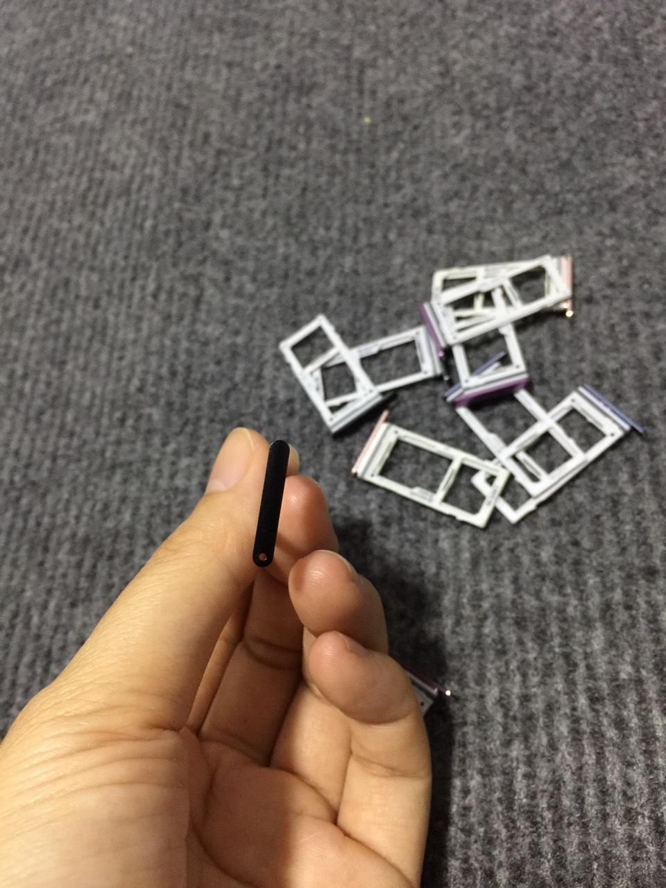 Khay sim Samsung S9/ S9 Plus bản 2 sim tặng cây chọt sim