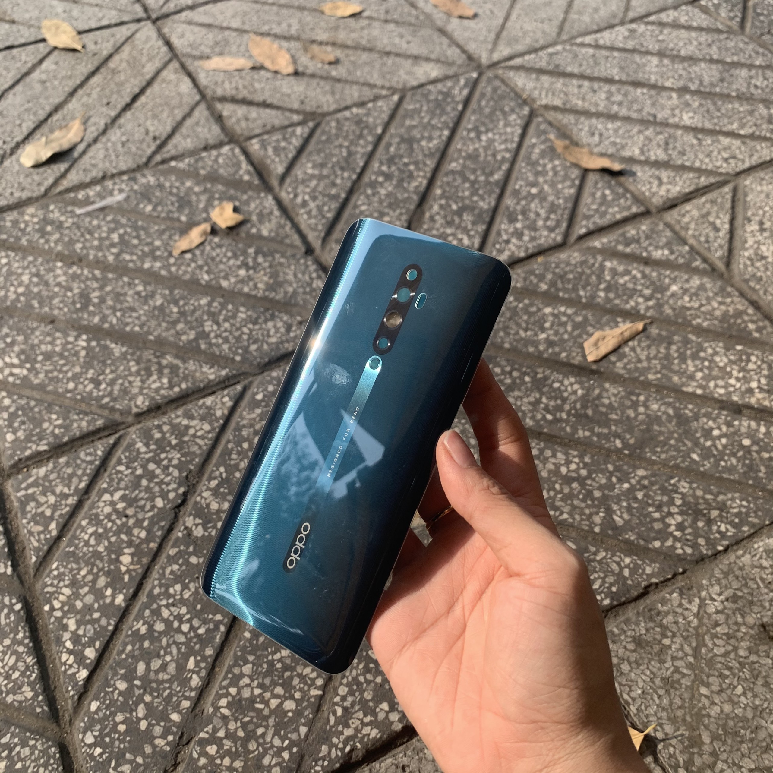 Mặt lưng / nắp lưng OPPO Reno 2F ZIN ) Tặng kèm keo dán lưng chai 15ml