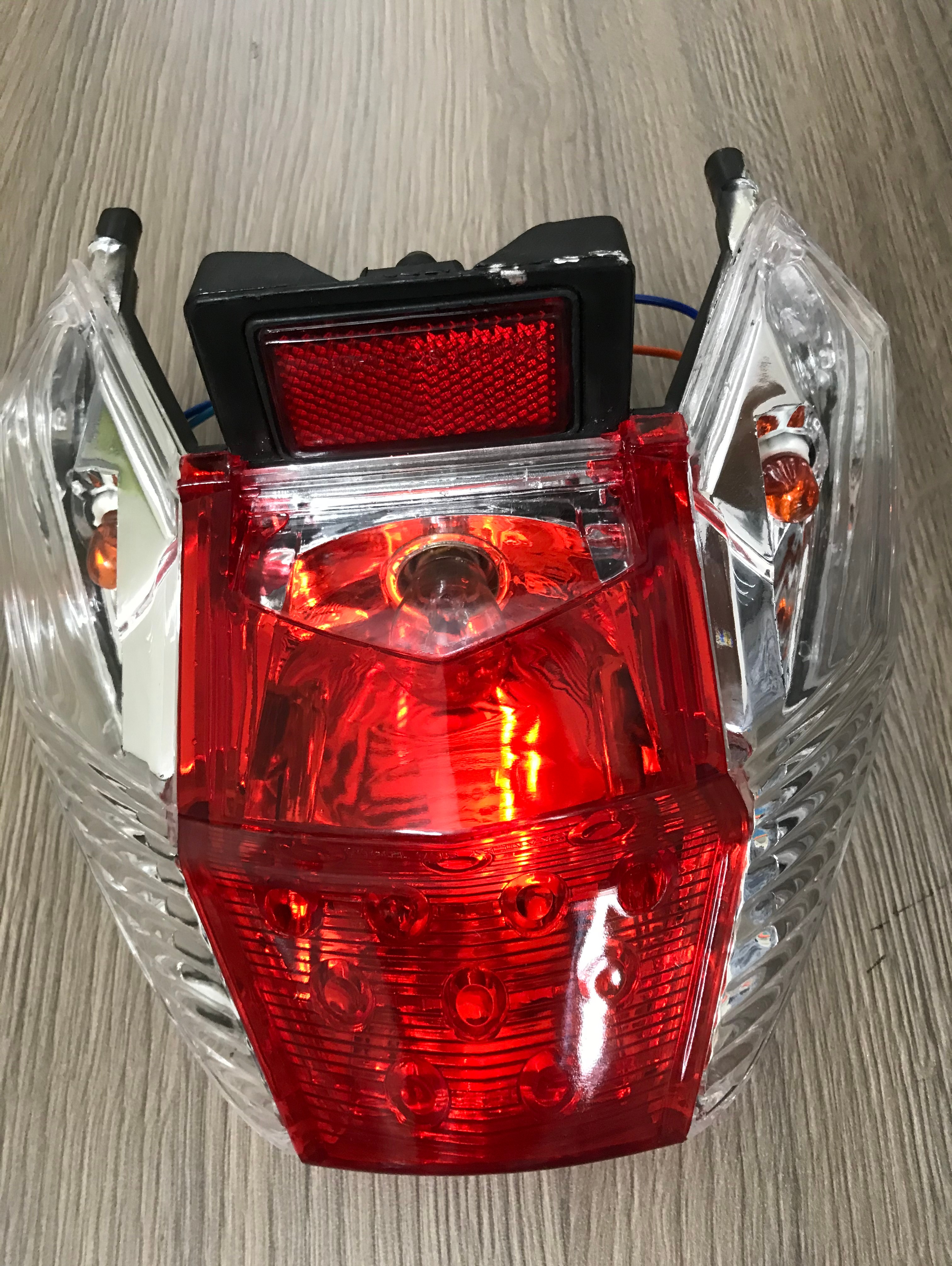 [HCM]đèn hậu Fu neo + đuôi bóng ( loại tốt )