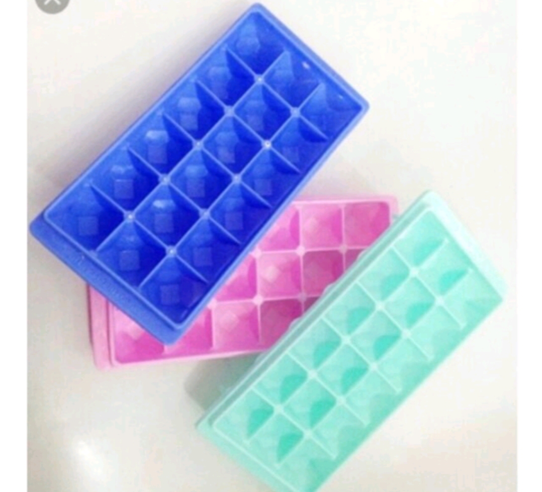 Khay Đá Nhựa 18 Viên Việt Nhật