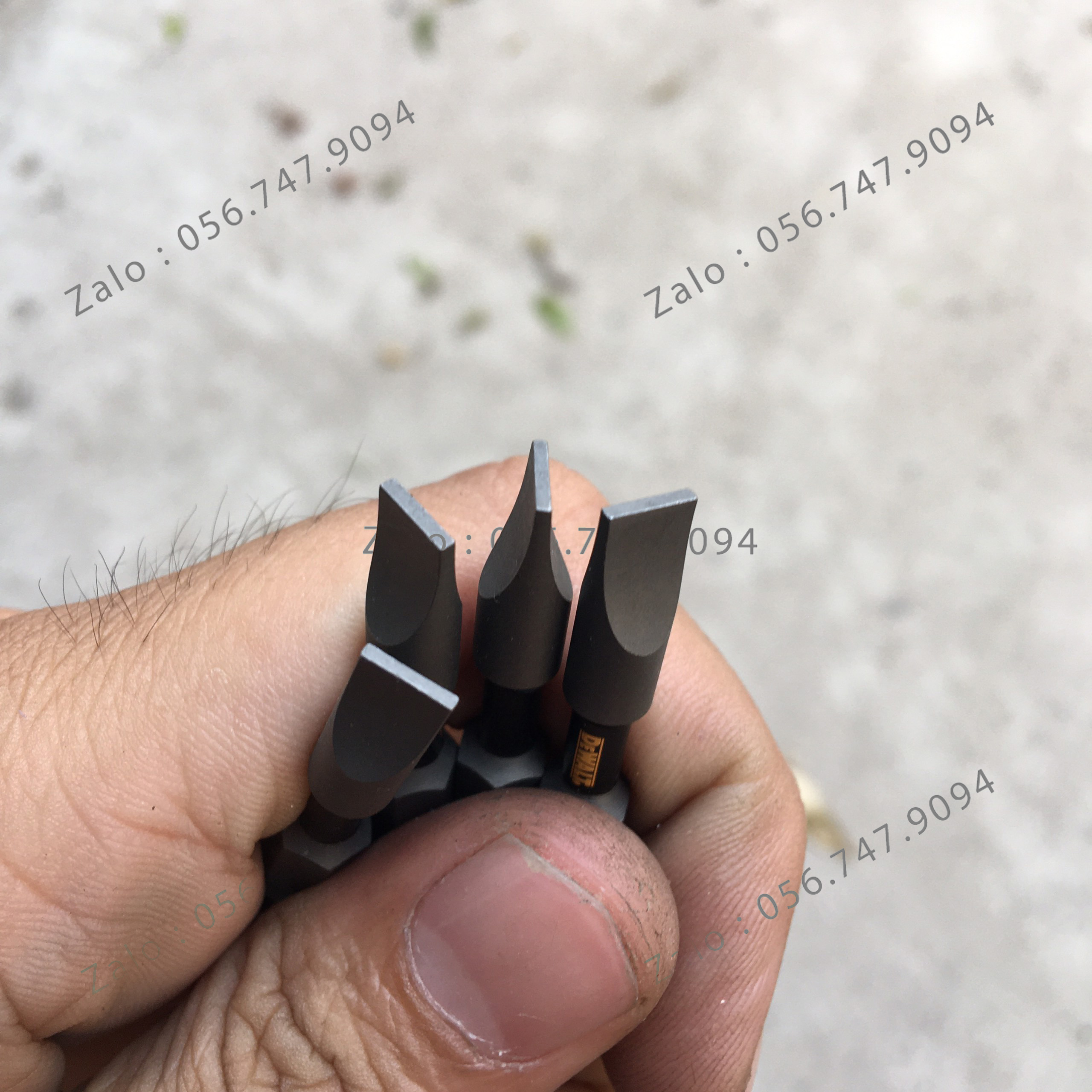 [1 Cái]Mũi Vít Dẹp DEWALT SL6 50mm