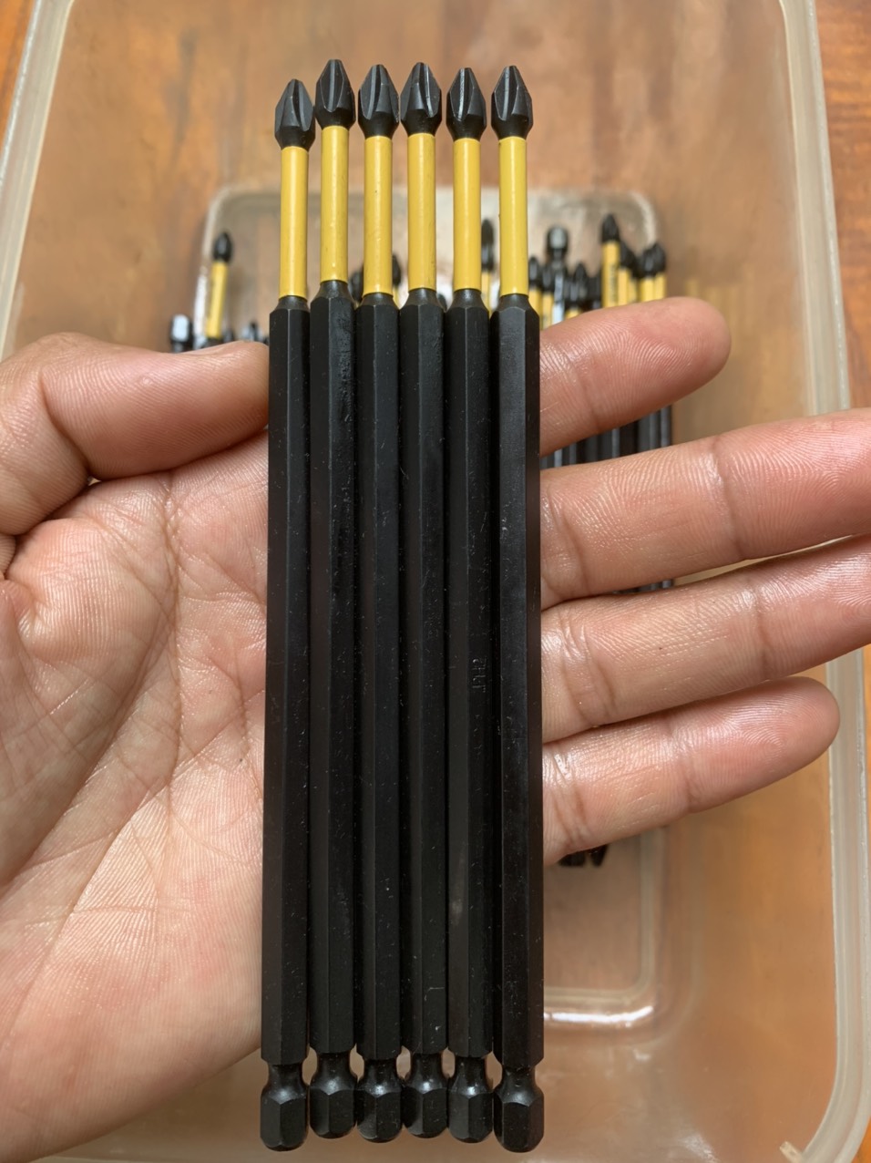Mũi vít PH2 Dewalt đen dài 152mm chính hãng có từ ( SL : 1 mũi )