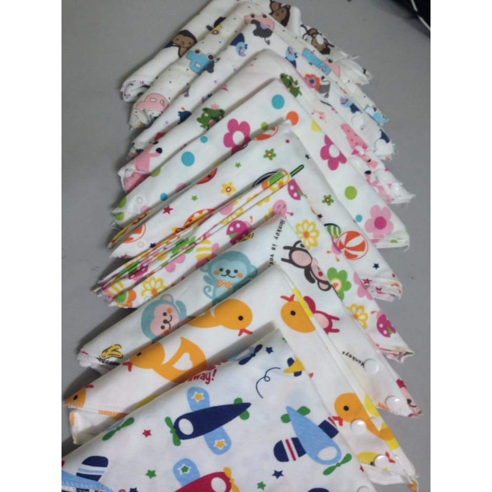 Sét 5 Khăn Yếm Tam Giác Cotton Cho Bé