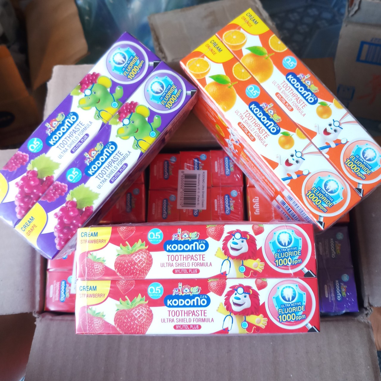 Kem đánh răng trẻ em KODOMO Thái lan 40g