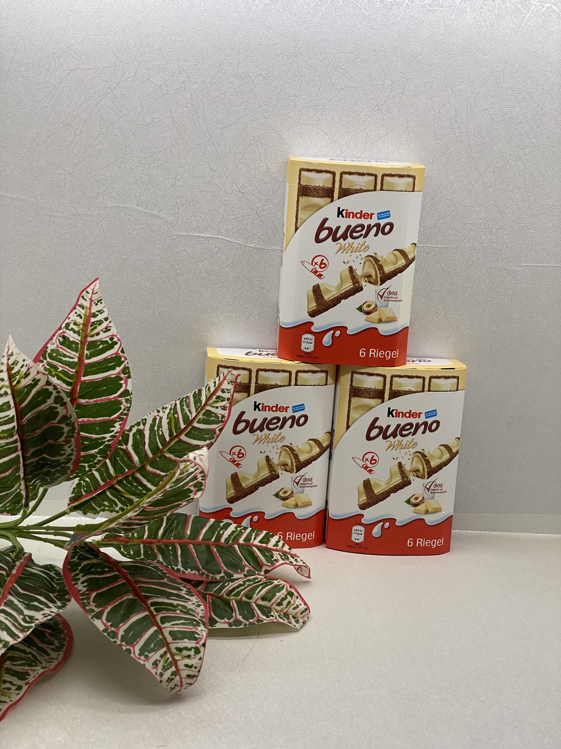 Socola Kinder bueno white hộp 117gr (6 thanh) - Đức