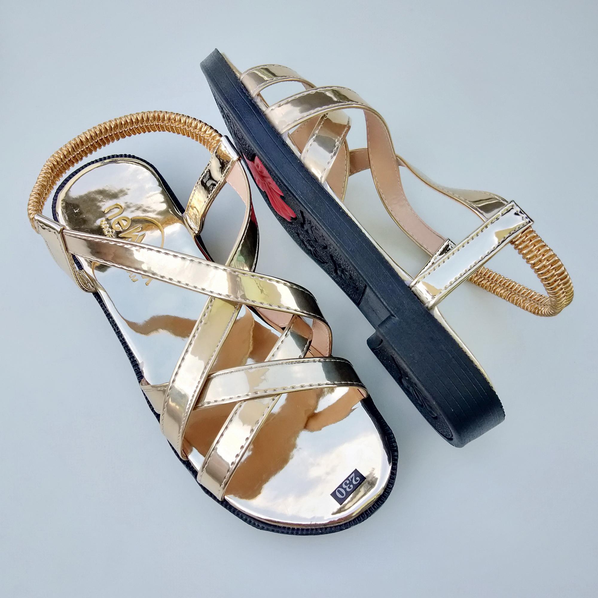 [HCM]Sandal quai chéo da bóng