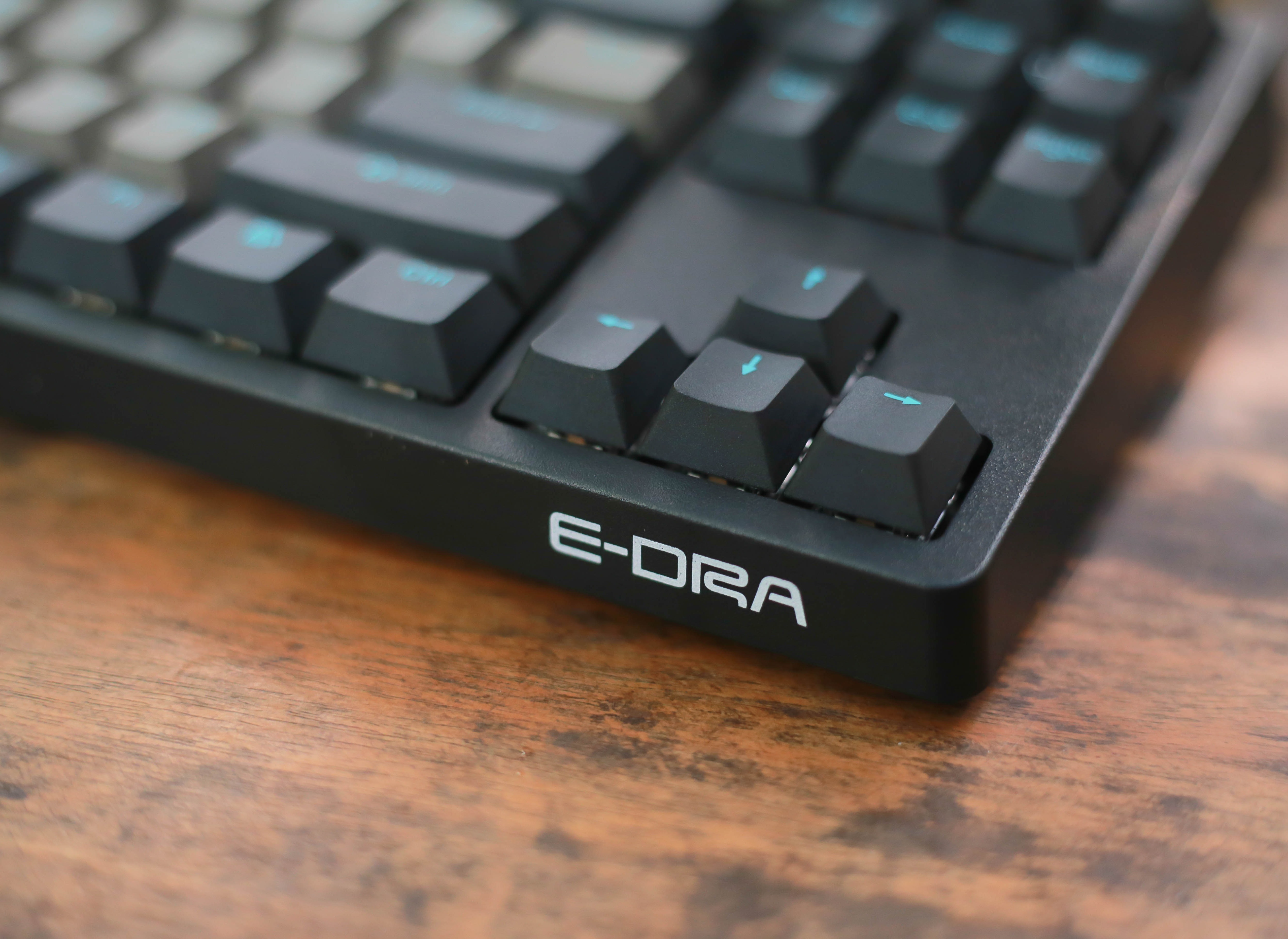 Phím cơ E-Dra EK387 Pro Cherry Switch
