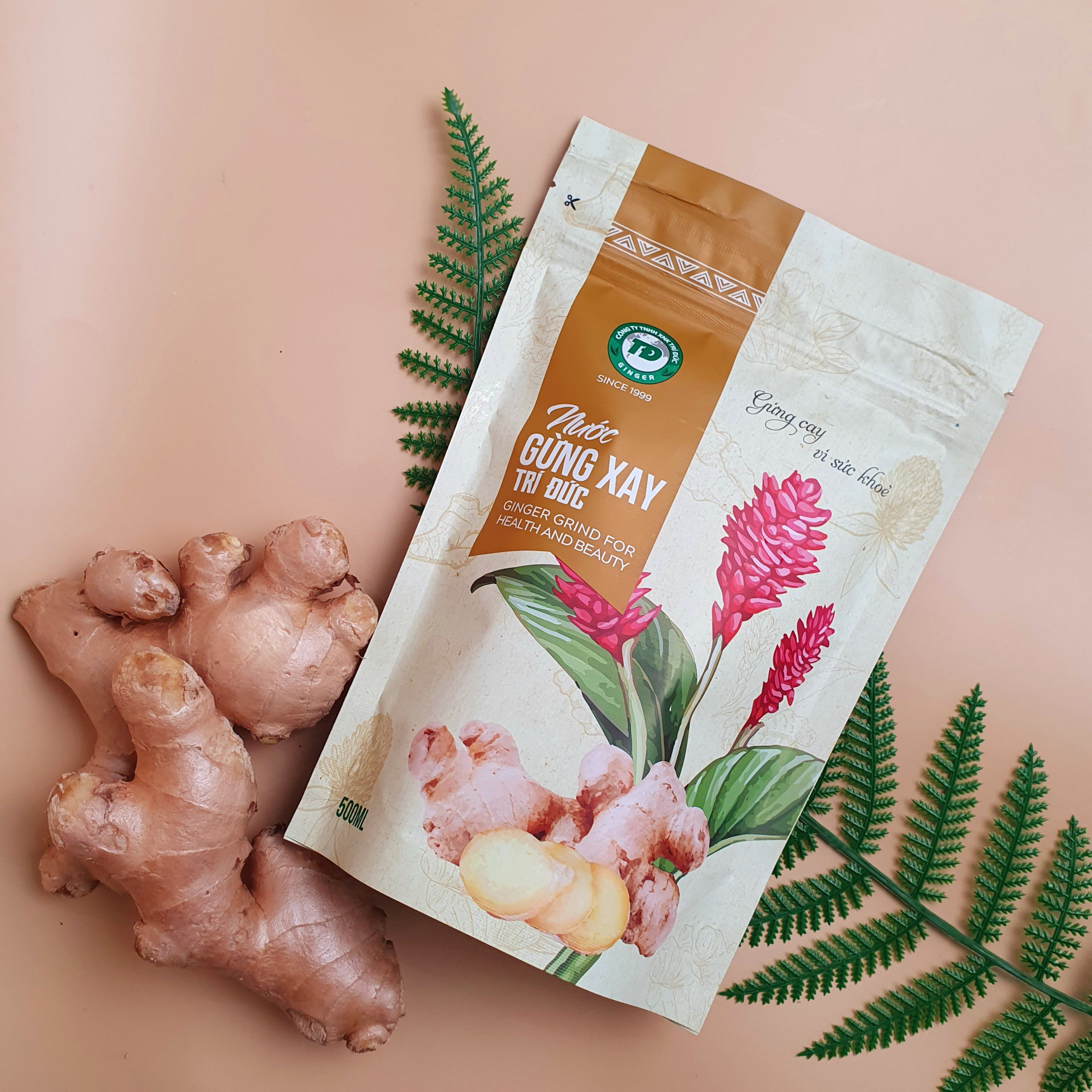 Nước Cốt Gừng Nguyên Chất Trí Đức Dùng Để Tắm Hoặc Ngâm Chân Dạng Gói/Chai Dung Tích 500ml