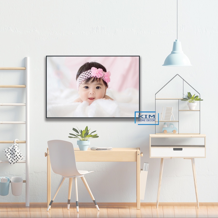 tranh decal dán tường hình em bé siêu cute