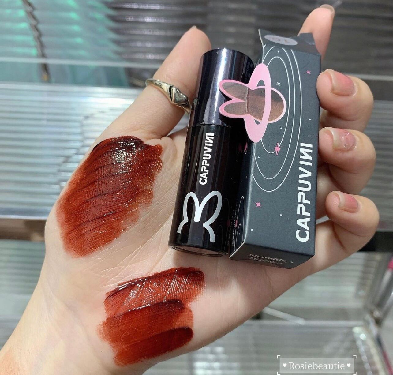 son thỏ đen cappuvini số 10siêu lì