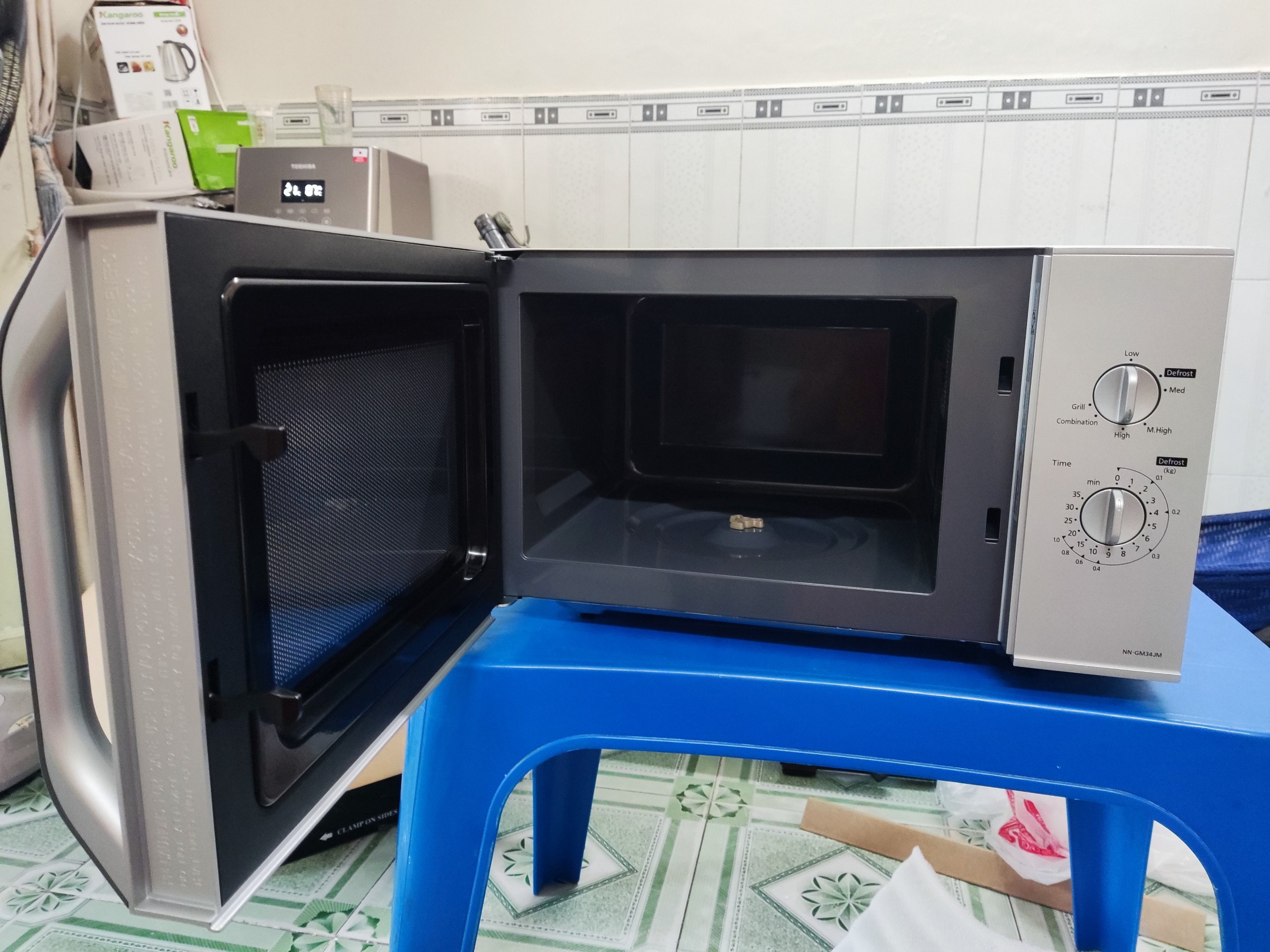 Lò vi sóng Panasonic NN-GM34JMYUE