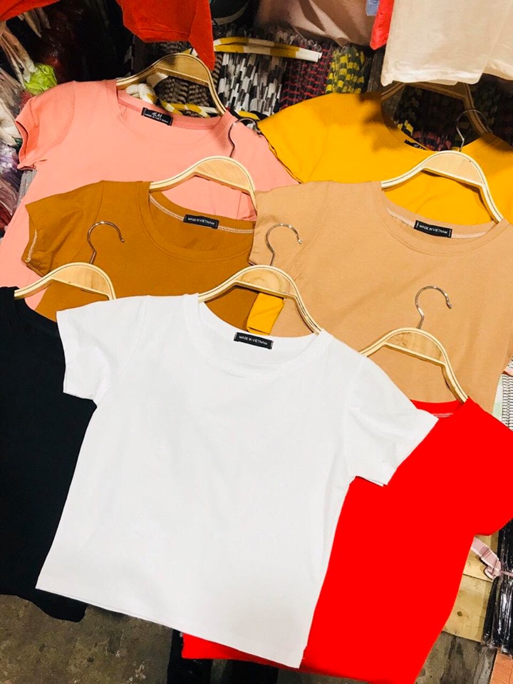 Áo Phông Nữ Croptop Cổ Tim Năng Động Dáng Ôm