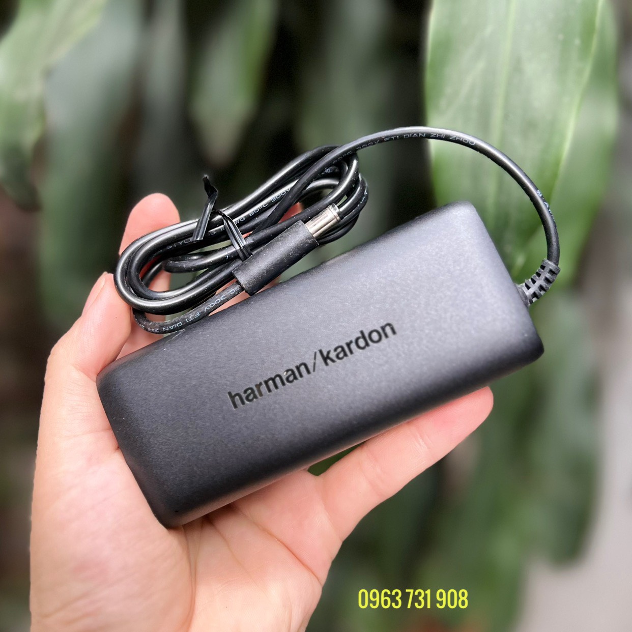 Dây sạc Loa Harman Kardon Onyx Studio 19V chính hãng