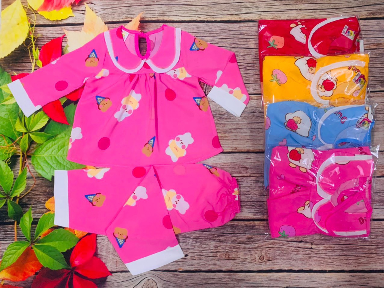 ( 3 Bộ 3 Màu 3 Họa Tiết Khác Nhau) Combo 3  Bộ Lụa Cổ Tròn Bé (6-18kg)