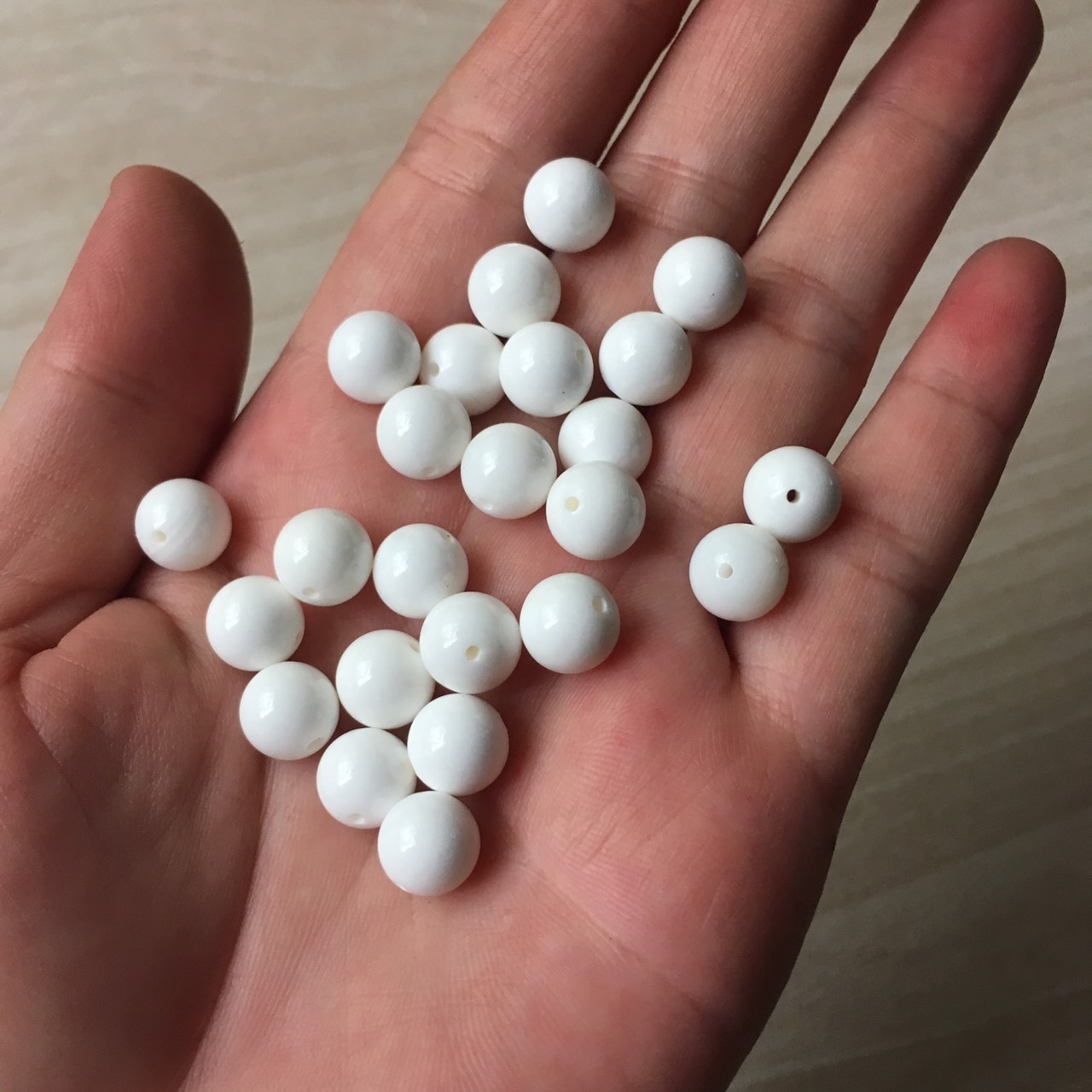 4 Hạt đá trắng size 8mm, chọn loại
