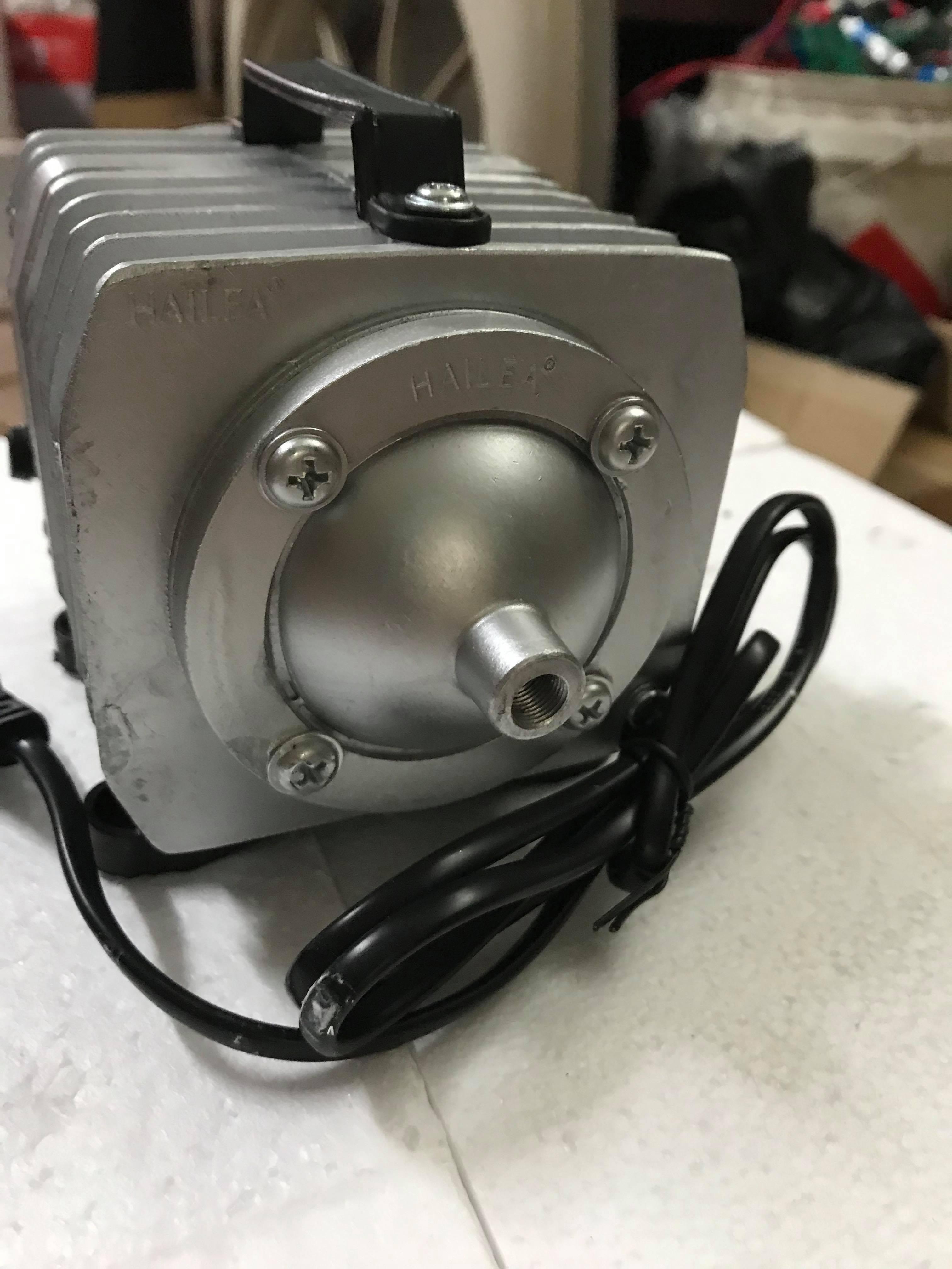Máy bơm oxi cho bể cá  ACO318 - điện 220v 45W