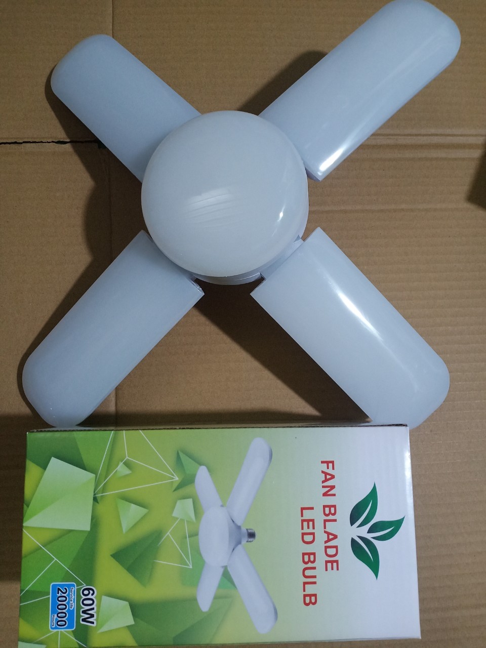 bóng đèn LED 4 cánh 60W siêu sáng