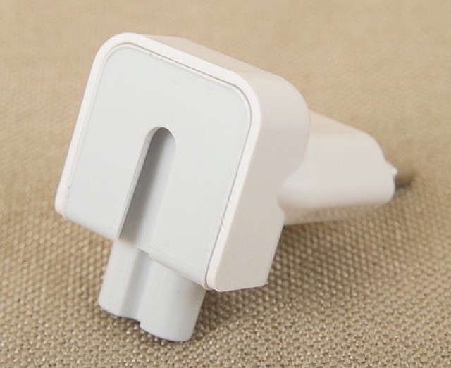 Đầu Nối Sạc Iphone/Ipad/Macbook - Chân Tròn- Chân Bật