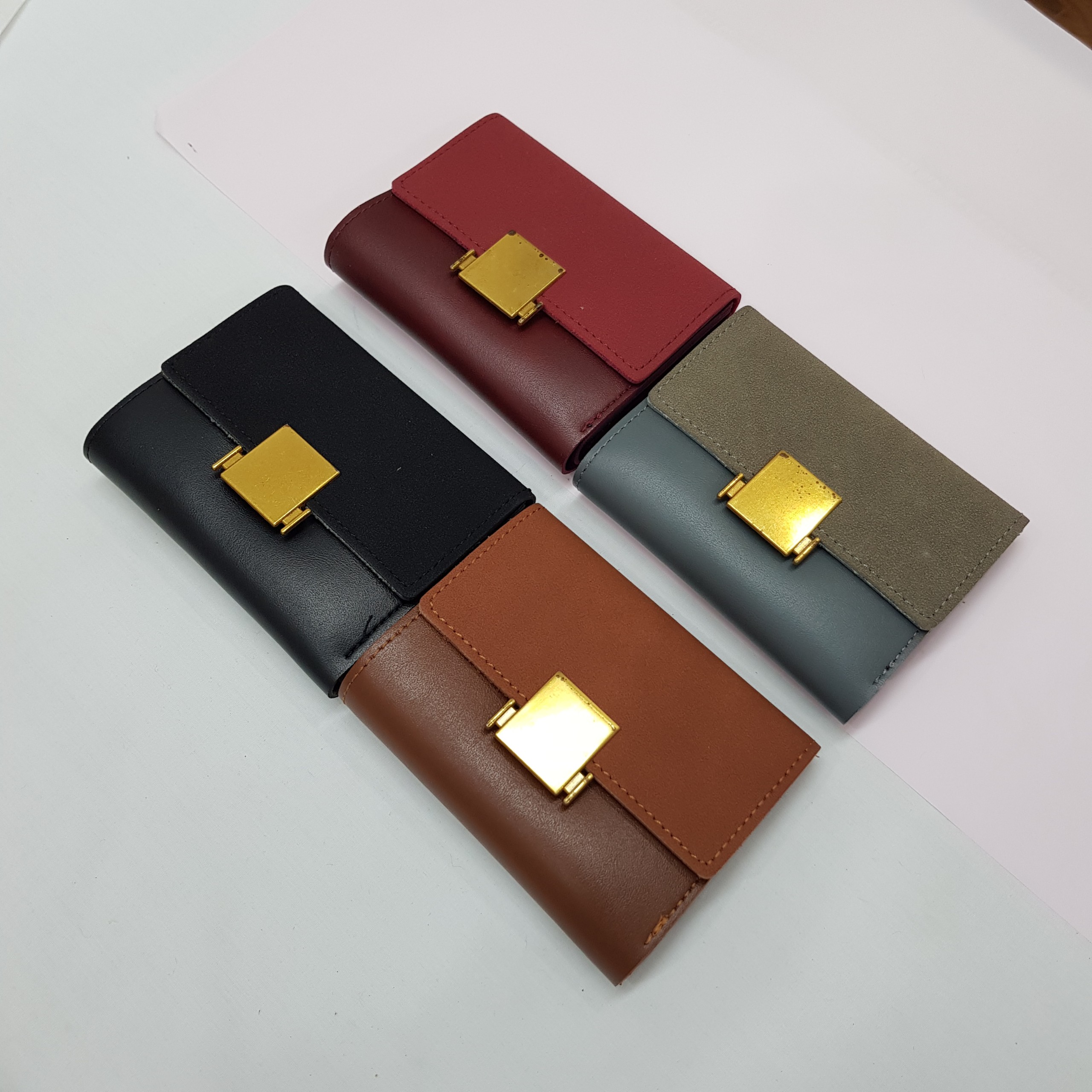 [ HÀNG MỚI VỀ ]Ví ngắn da phối da lộn siêu mềm - VN105