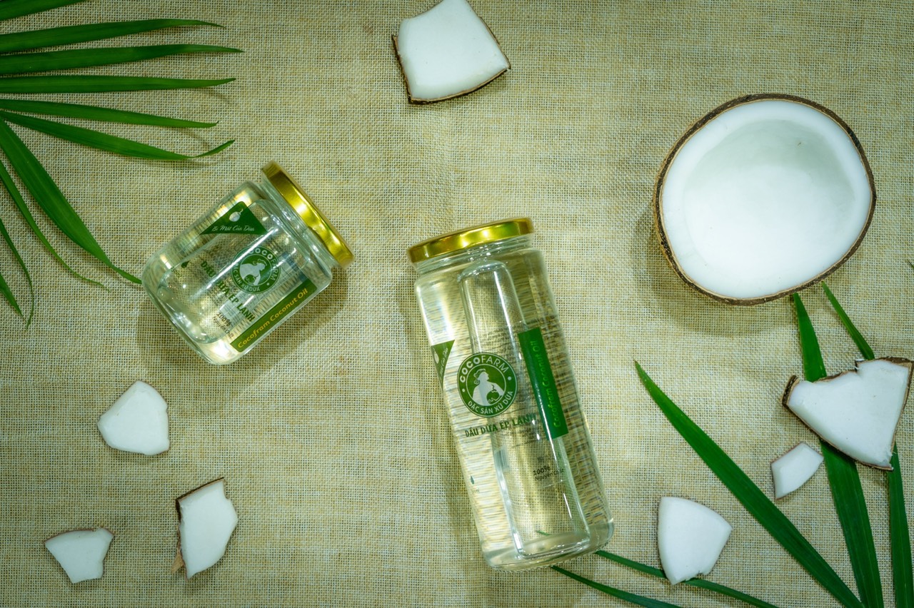 Dầu Dừa Nguyên Chất Ép Lạnh Cocofarm