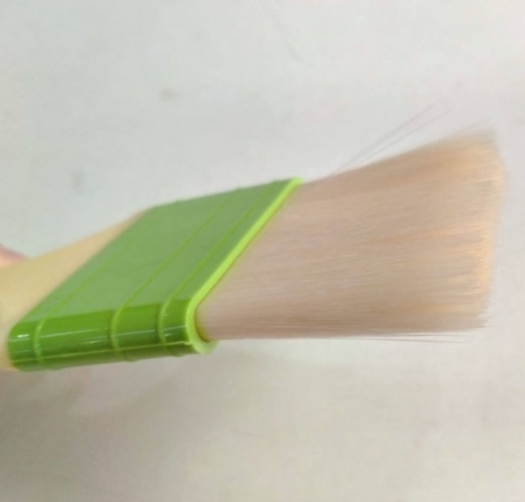 Chổi cước nhựa vàng xanh 3cm