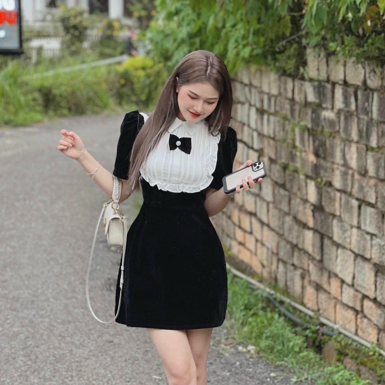 đầm phối bèo dập ly đính nơ cực xinh