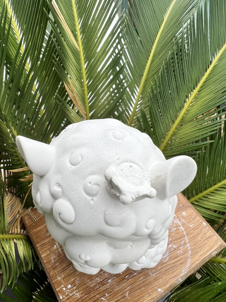 TƯỢNG THẠCH CAO TÔ MÀU CHO BÉ ( CỪU DOLLY)