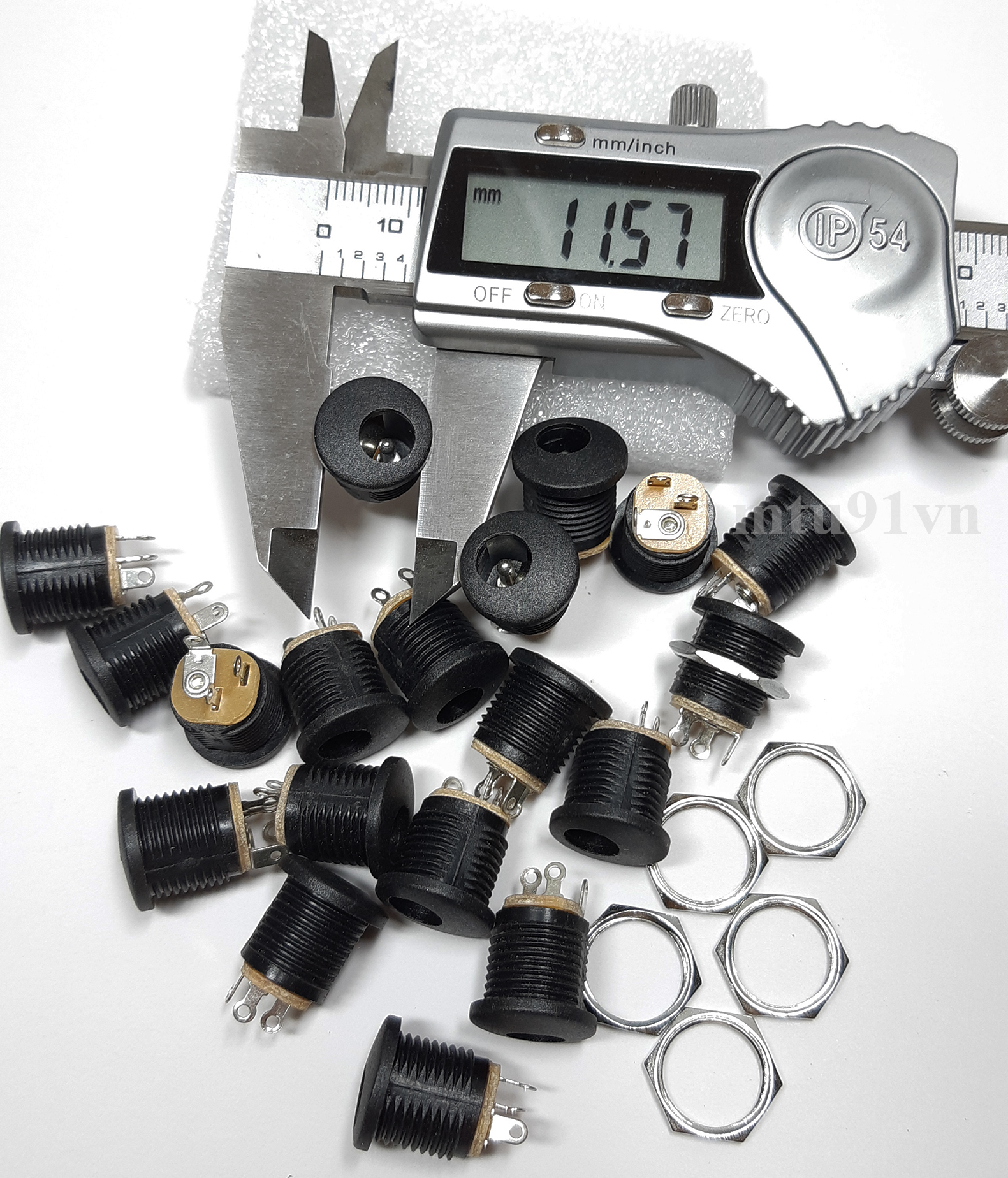 Jack Nguồn DC-022 5.5x2.1mm có ren ốc (combo 5 - 10 -20 -50 cái)