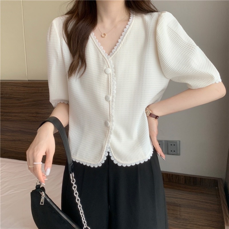 Áo sơ mi phối viền ren