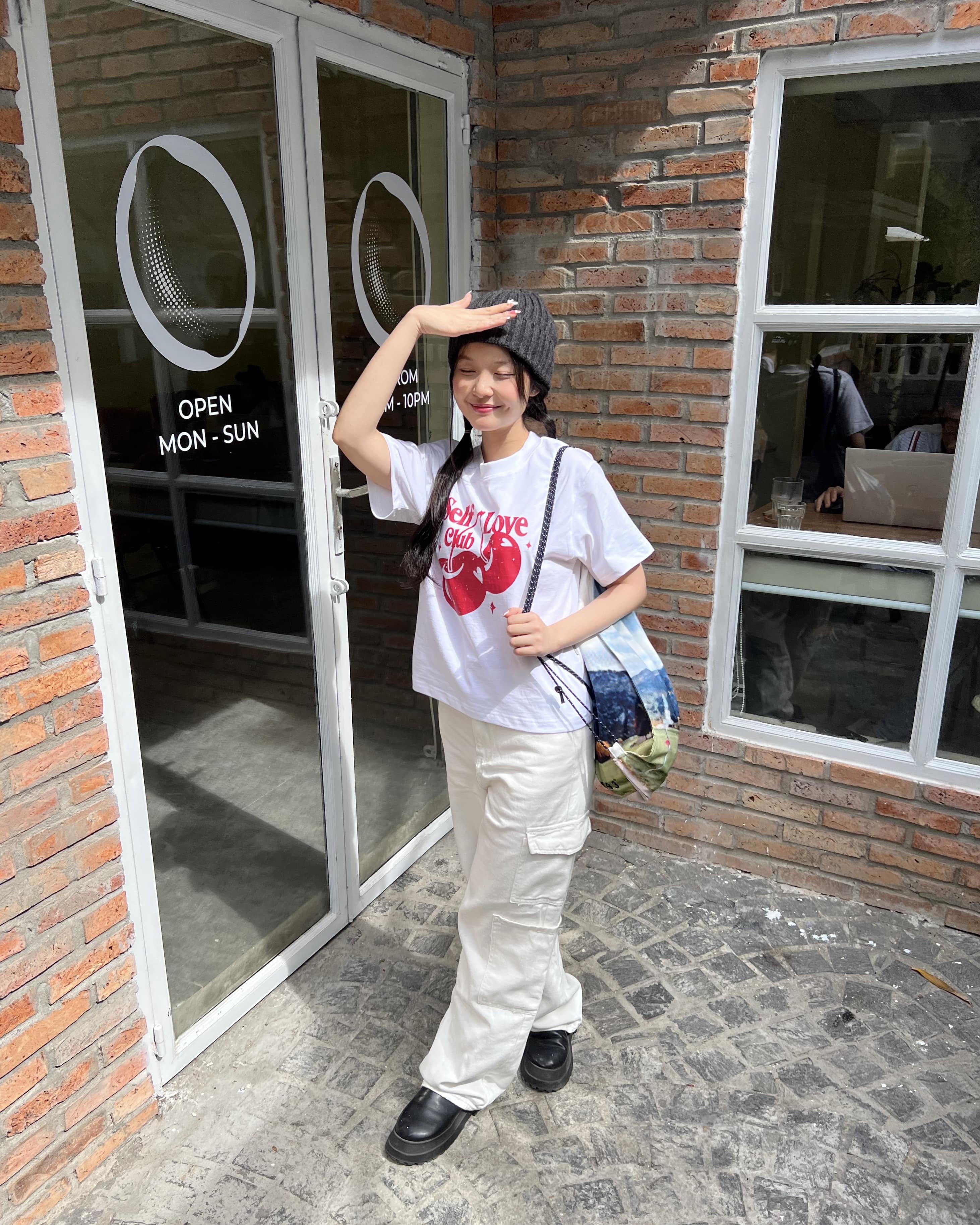 Áo thun form nữ SLC - regular tee "Cherry Heart"