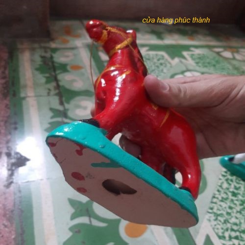 ngựa đất đỏ ( đất num )