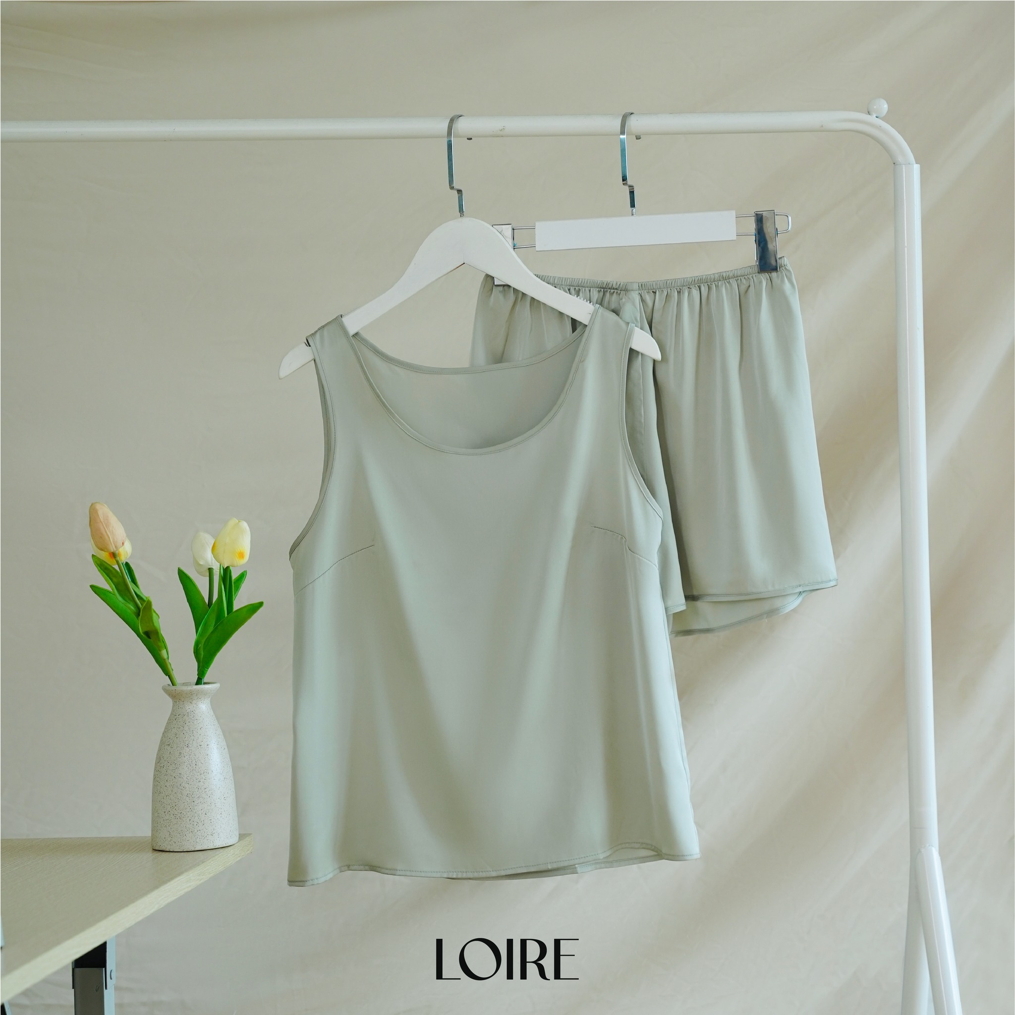 Bộ Đồ Ngủ Lụa Cộc Basic Loirechic BNC01