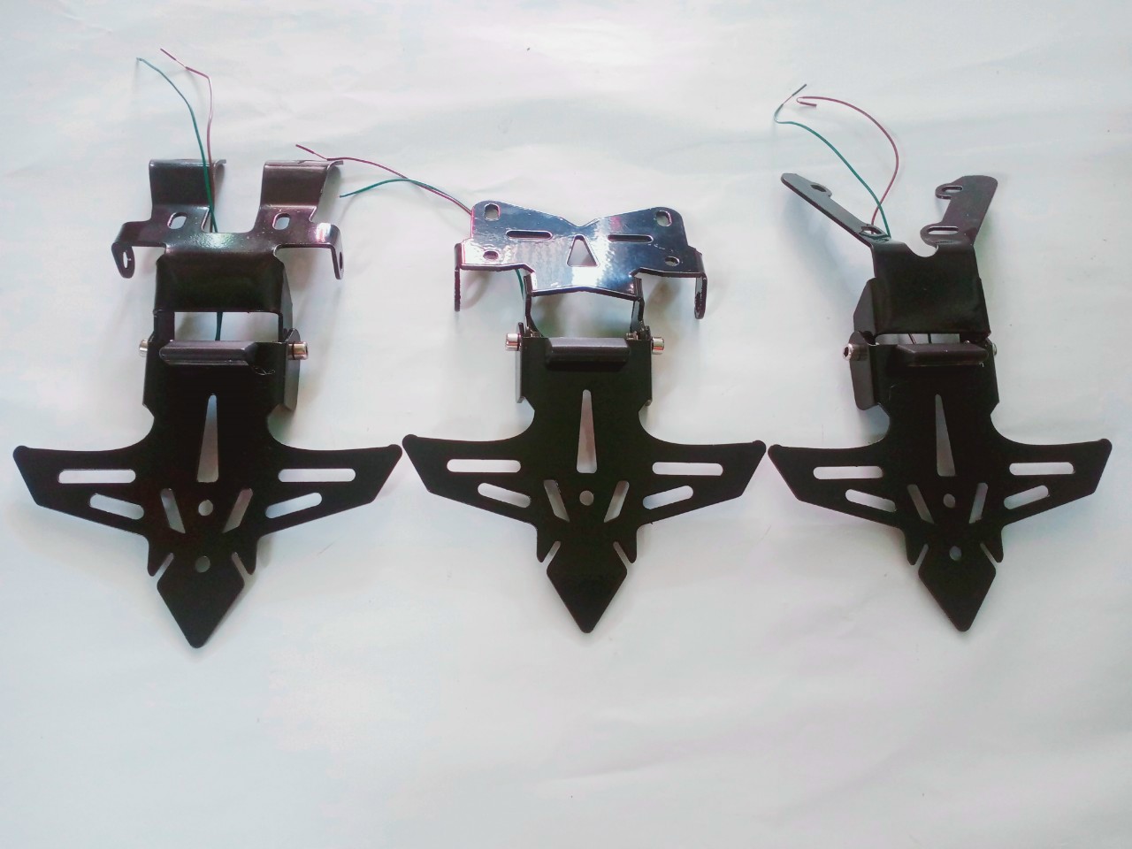 Bát biển số gấp 2 chiều có đèn gắn exciter 155