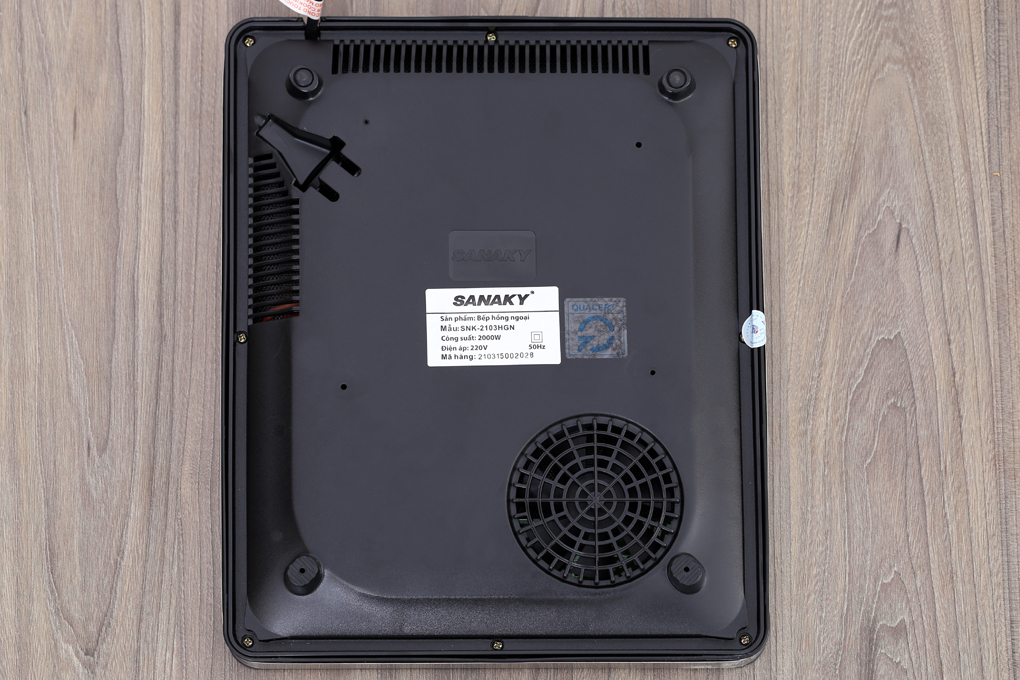 Bếp hồng ngoại Sanaky (Nhật Bản) SNK-2103HGN (Mới 100%, bảo hành chính hãng 12 tháng)