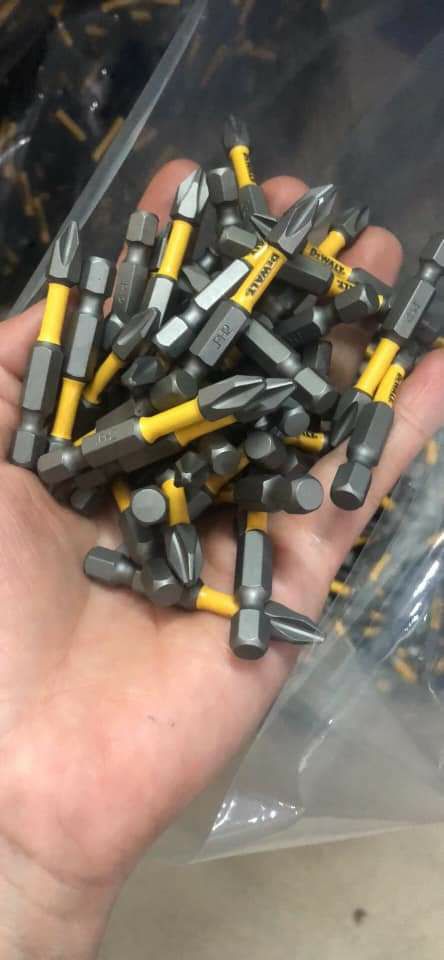 Mũi vít Dewalt ph2 5cm