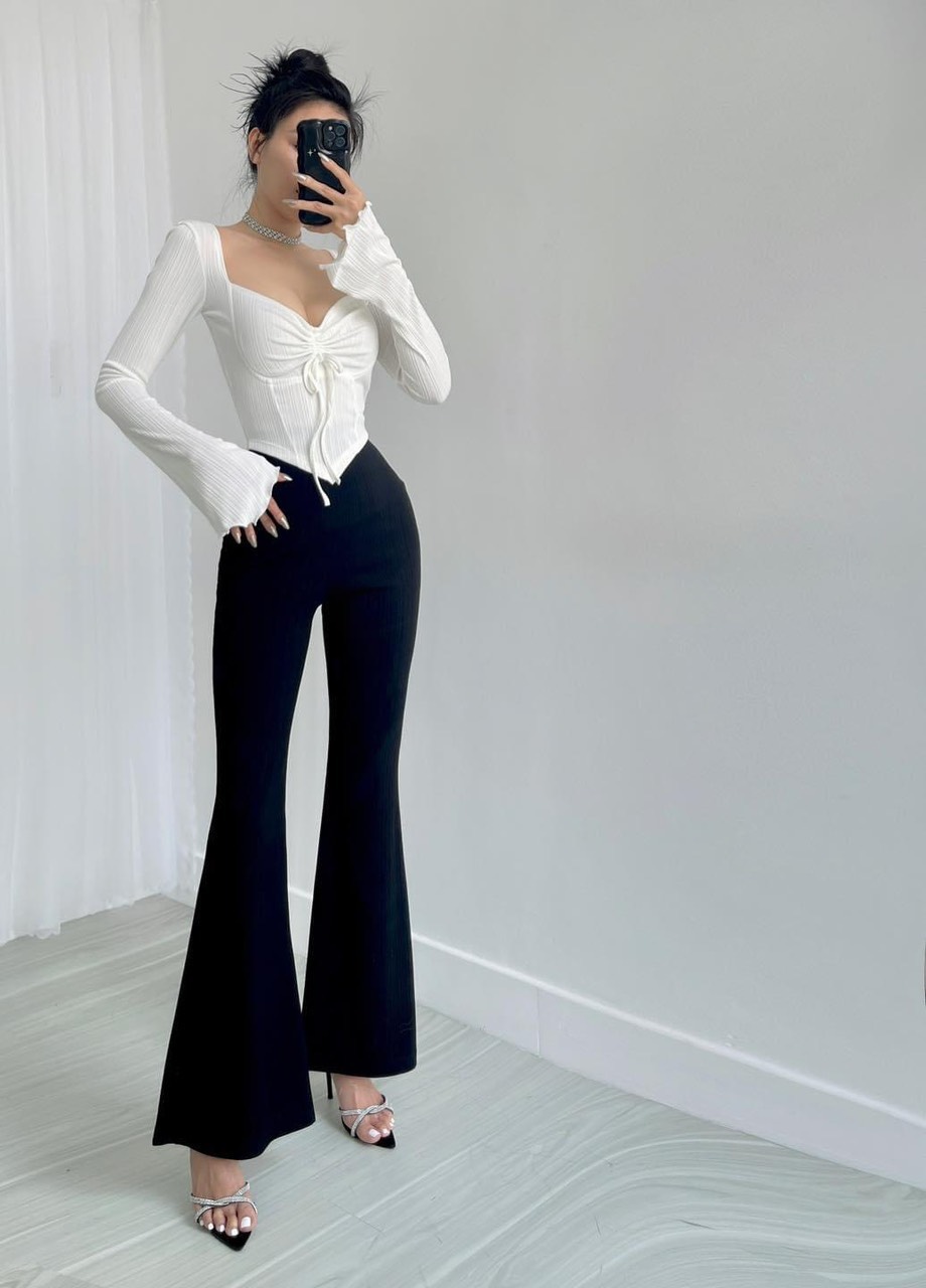 Áo len nữ cao cấp cổ V nút siêu xinh.