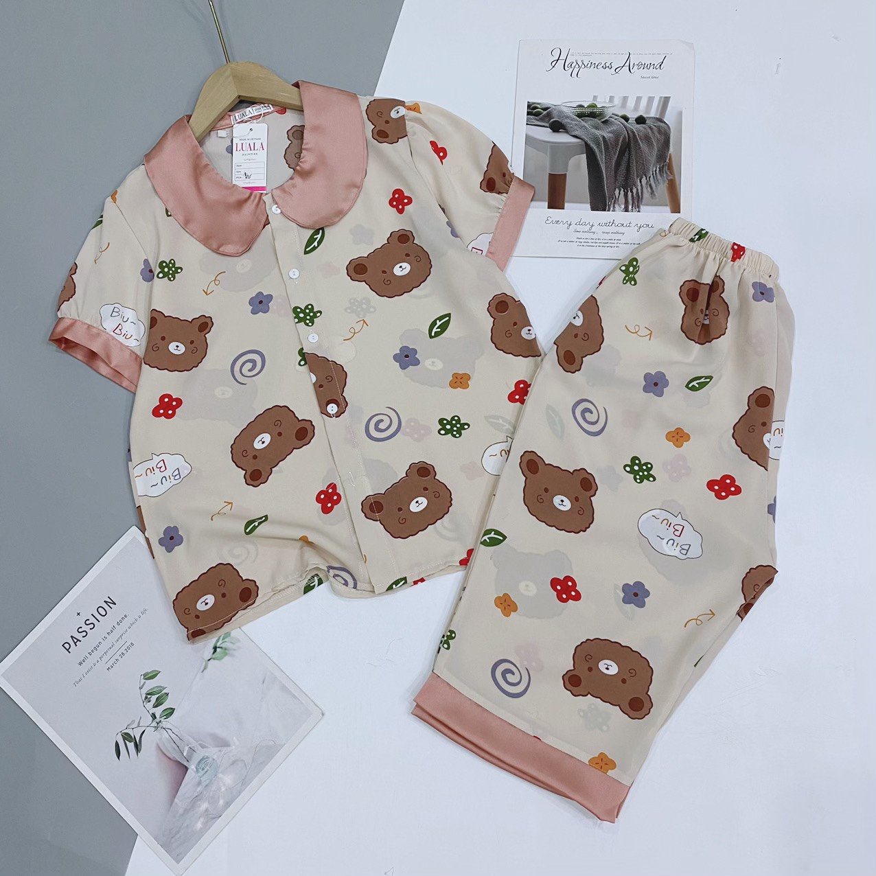[FREESHIP + QUÀ XINH]  Đồ bộ nữ mặc nhà set đồ ngủ lụa mago cao cấp, Pyjamas nữ cộc lửng, Pyjama Queen, chất lụa mềm mại, thoáng mát + TẶNG KÈM dây cột tóc hoa cúc xinh xắn