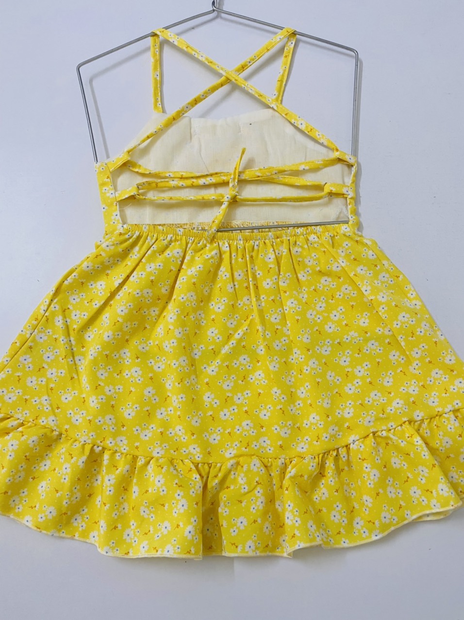 Đầm Lụa Dây Hoa Chéo Bé (8-16kg) (giao màu ngẫu nhiên)