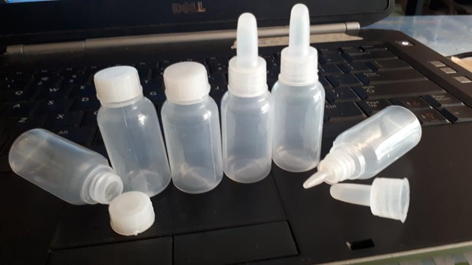100 VỎ CHAI NHỰA NHỎ MẮT 10ML-20ML