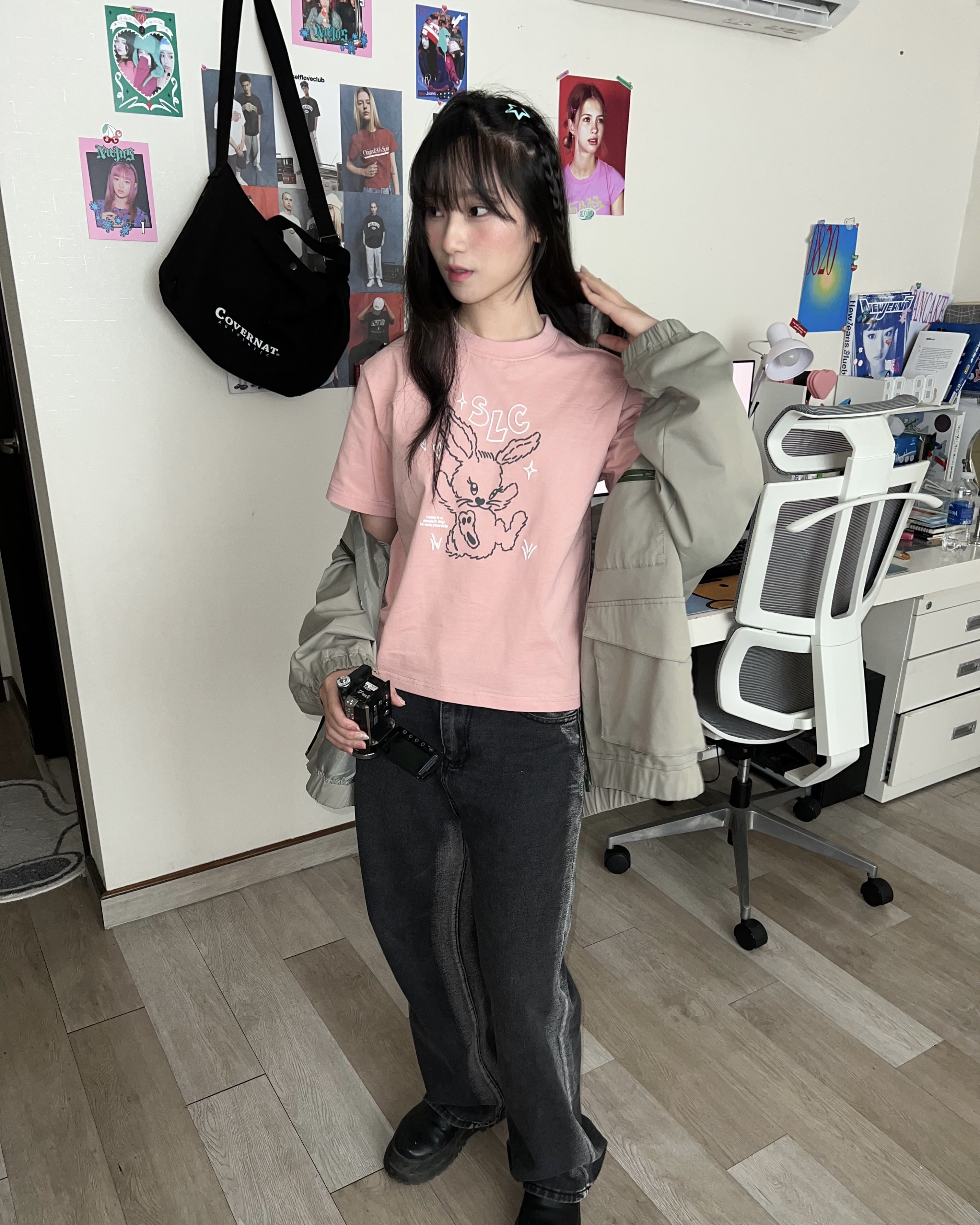 Áo thun form nữ SLC - regular tee "Happy Bunny"