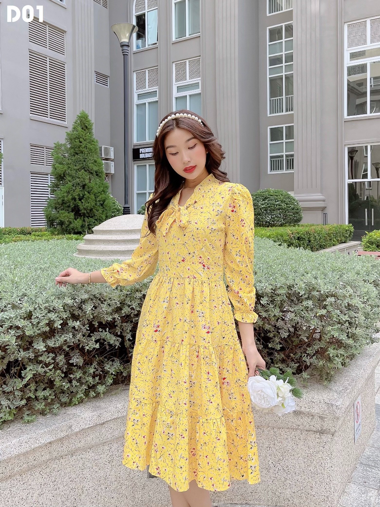 Đầm lua hoa nhí vàng