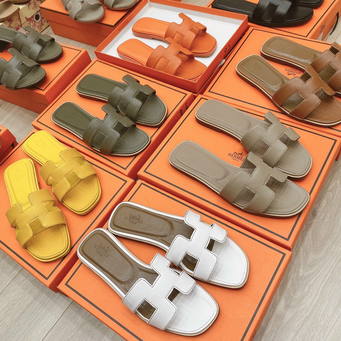 Dép HM Super Hàng Loại 1, Full Box