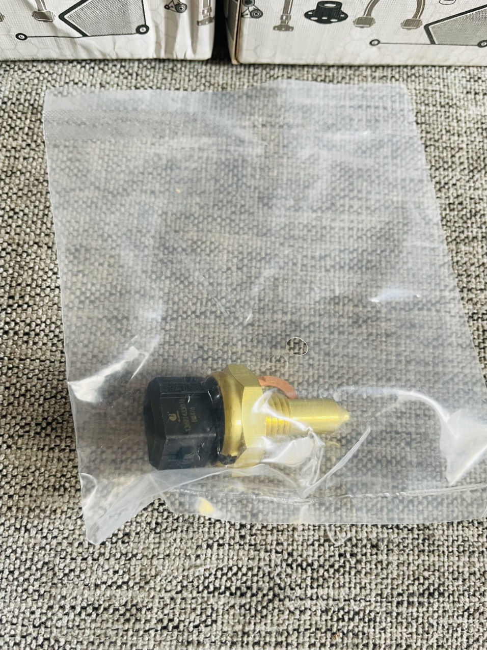Cảm biến nhiệt độ nước BMW Mã Phụ Tùng 13621433076 - BemwQ - Bảo Hành 6 tháng
