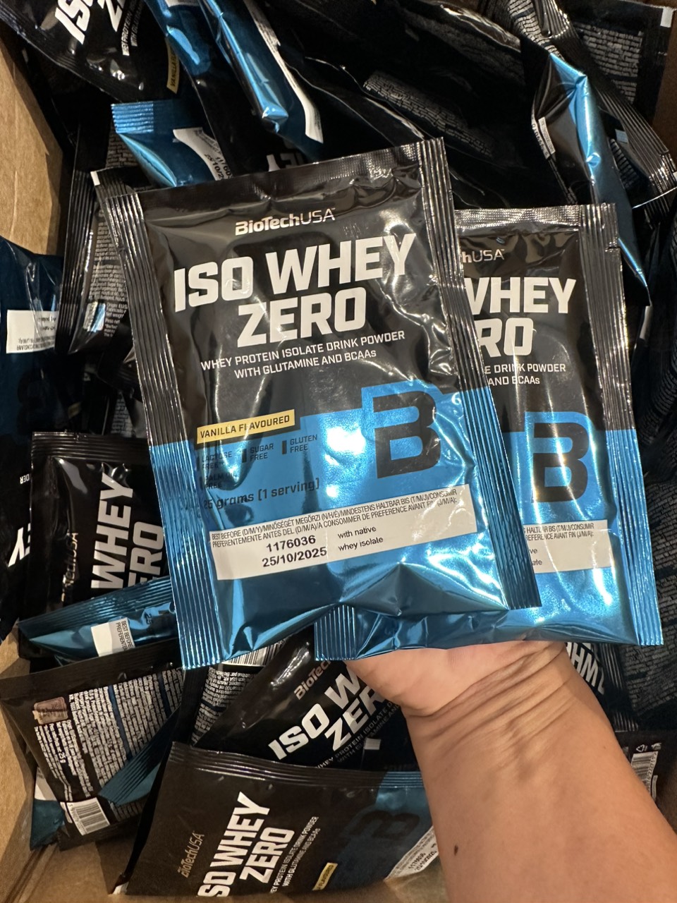 Sample Iso Whey Zero - Whey Protein Isolate BioTech (1Liều), Hỗ Trợ Tăng Cơ/Giảm Mỡ, 22g Protein, 9g EAA, 5G BCAA.