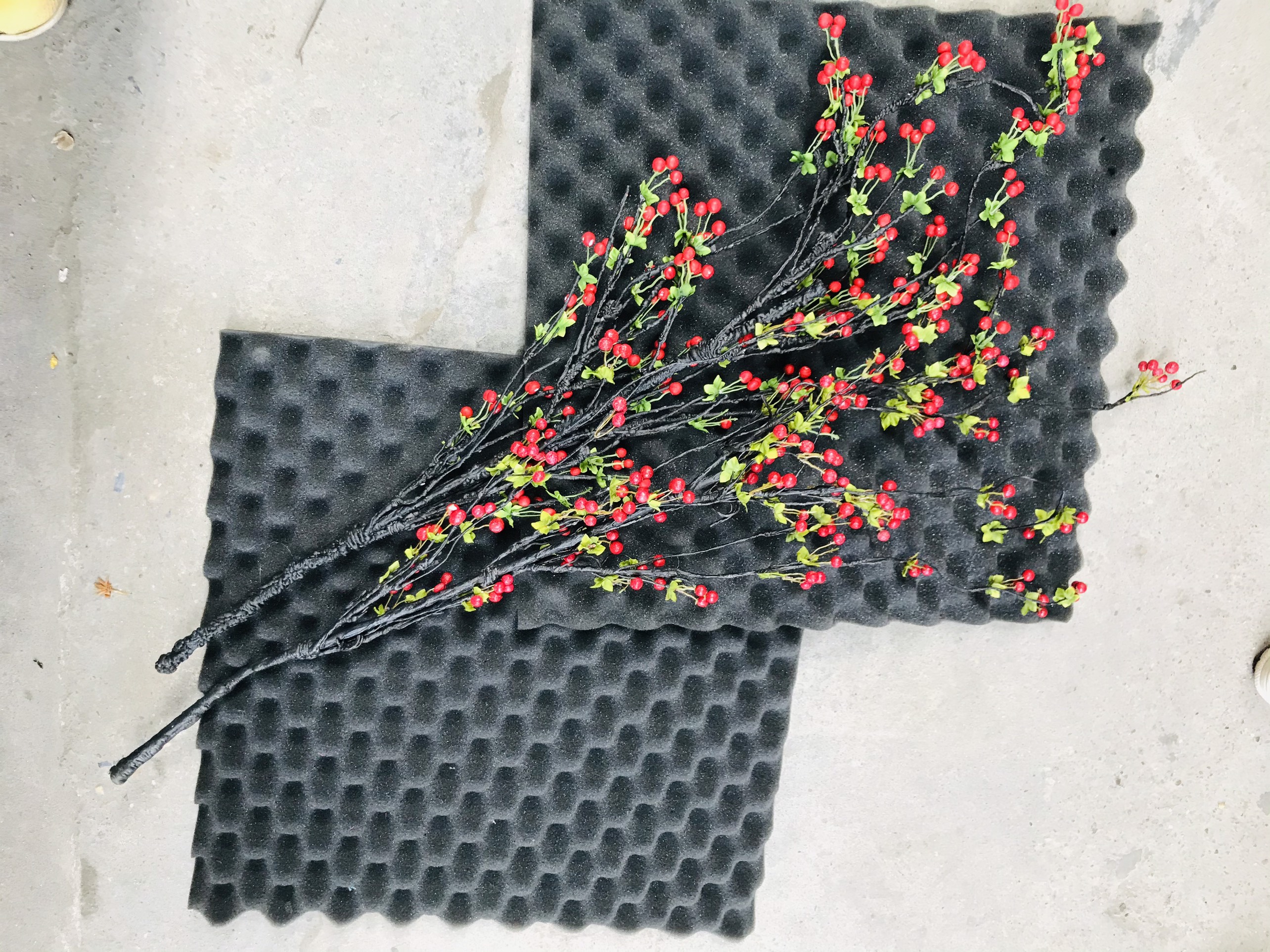 CÀNH CHERRY CỔ /CAO 90CM LOẠI ĐẸP