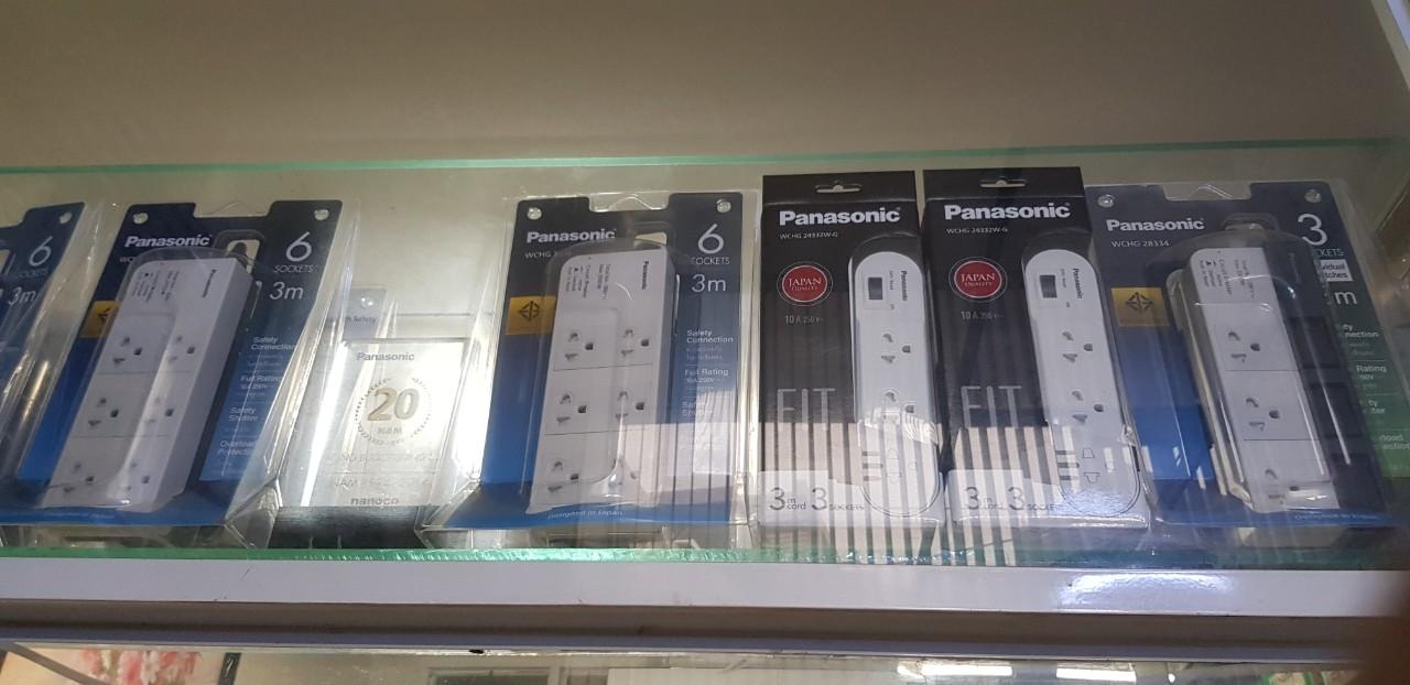 [HCM]Ổ CẮM PANASONIC WCHG24332W / WCHG 24332W