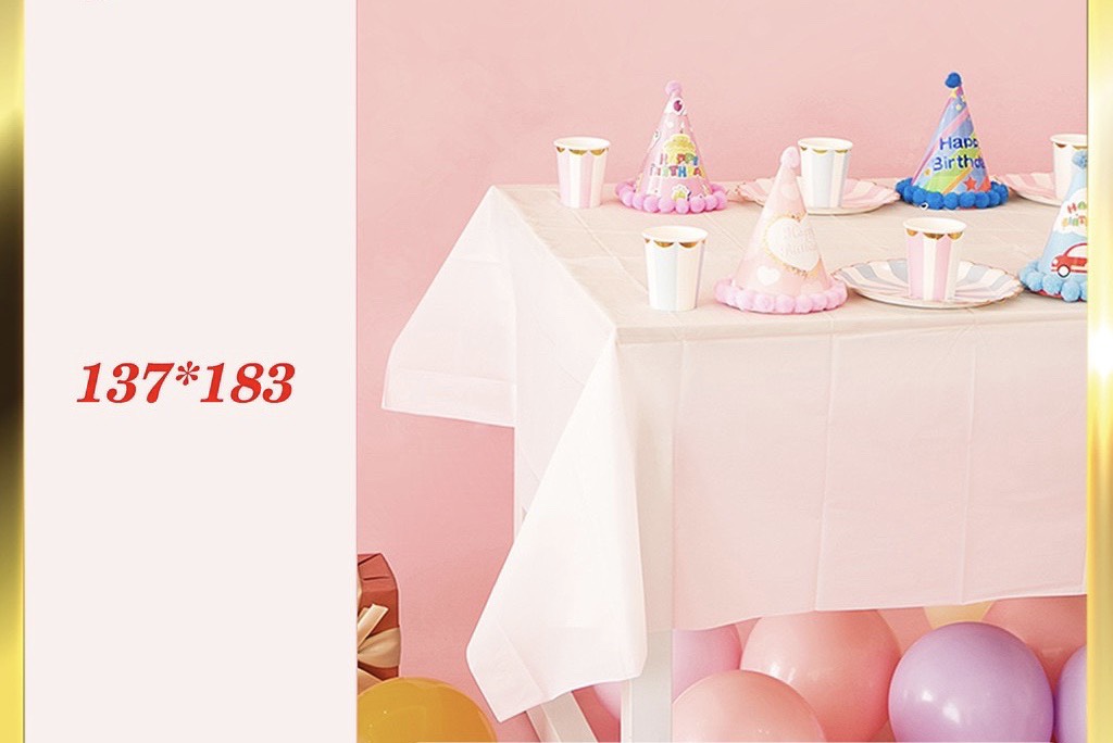 Khăn trải bàn trang trí tiệc kích thước 137x183cm