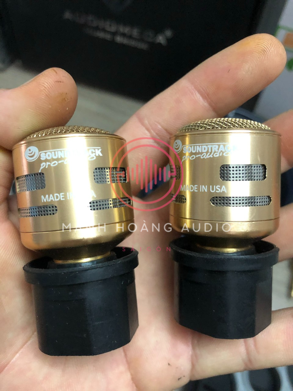 Củ Micro Pro700 Với Thiết kế COL NEO - Mạnh Hoàng Audio
