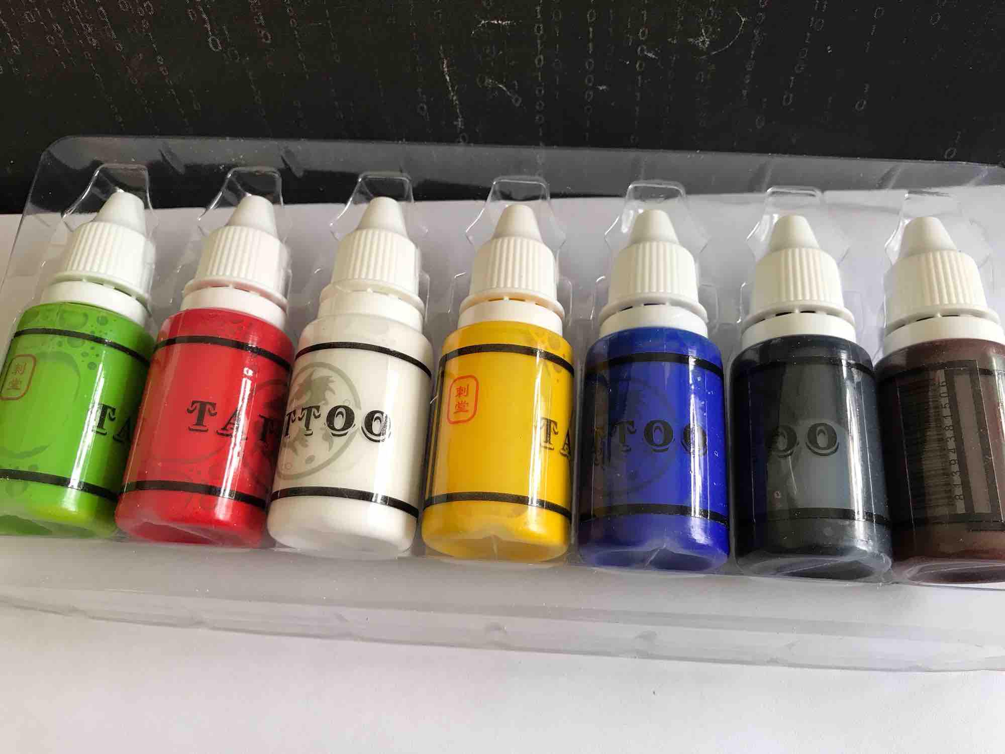 Bộ mực 7 màu tattoo ink cho học viên thực tập.